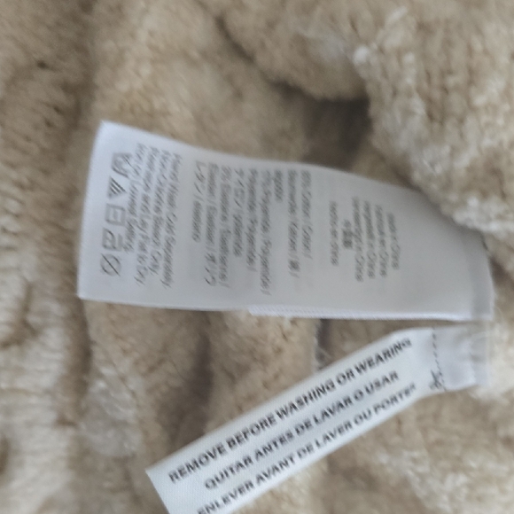 J. Crew New With Tag Cream Cotton Blend Bouclé Cable-Knit Sweater - Picture 6 of 7